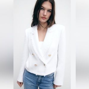 ZARA NWT CROPPED STRUCTURED GOLD BUTTON BLAZER 🤍